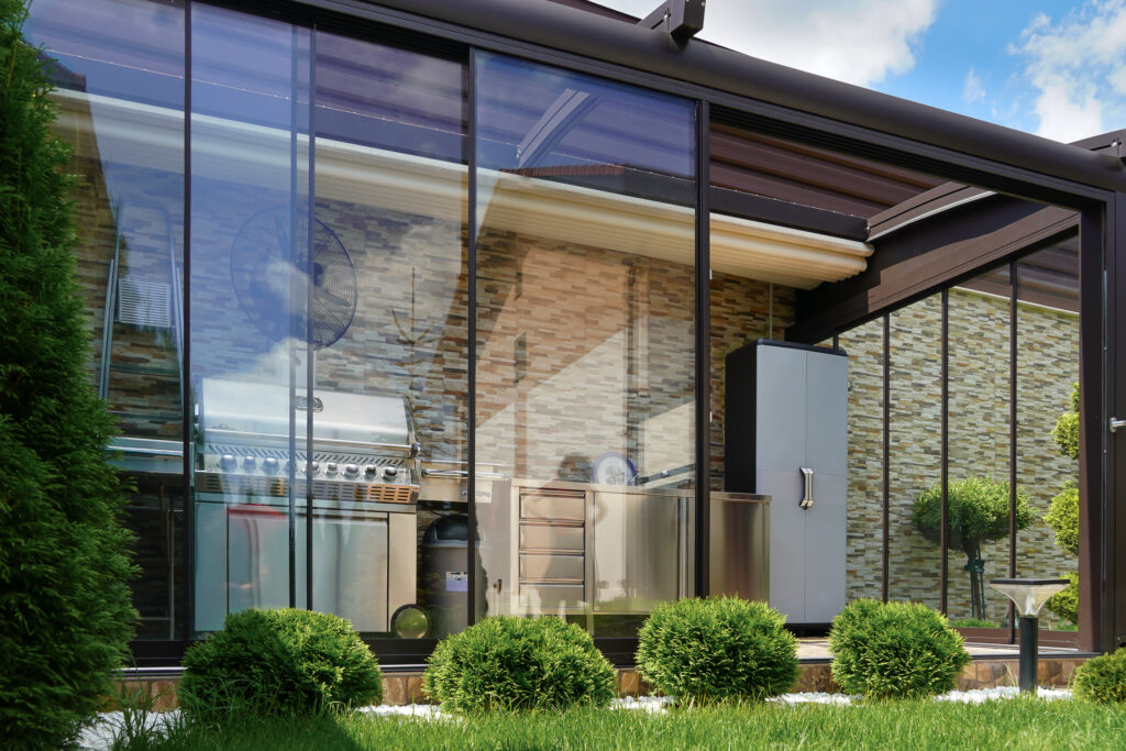 RETRACTABLE PERGOLA WITH PVC MEMBRANE